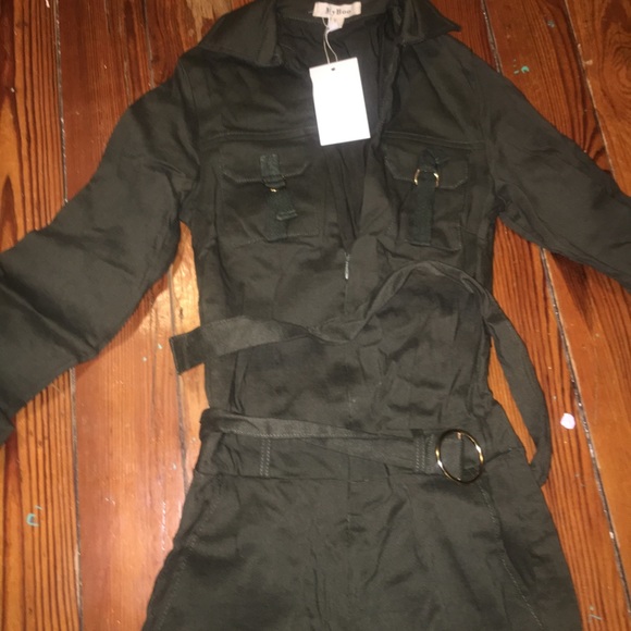 Cargo jumpsuit - Picture 3 of 4